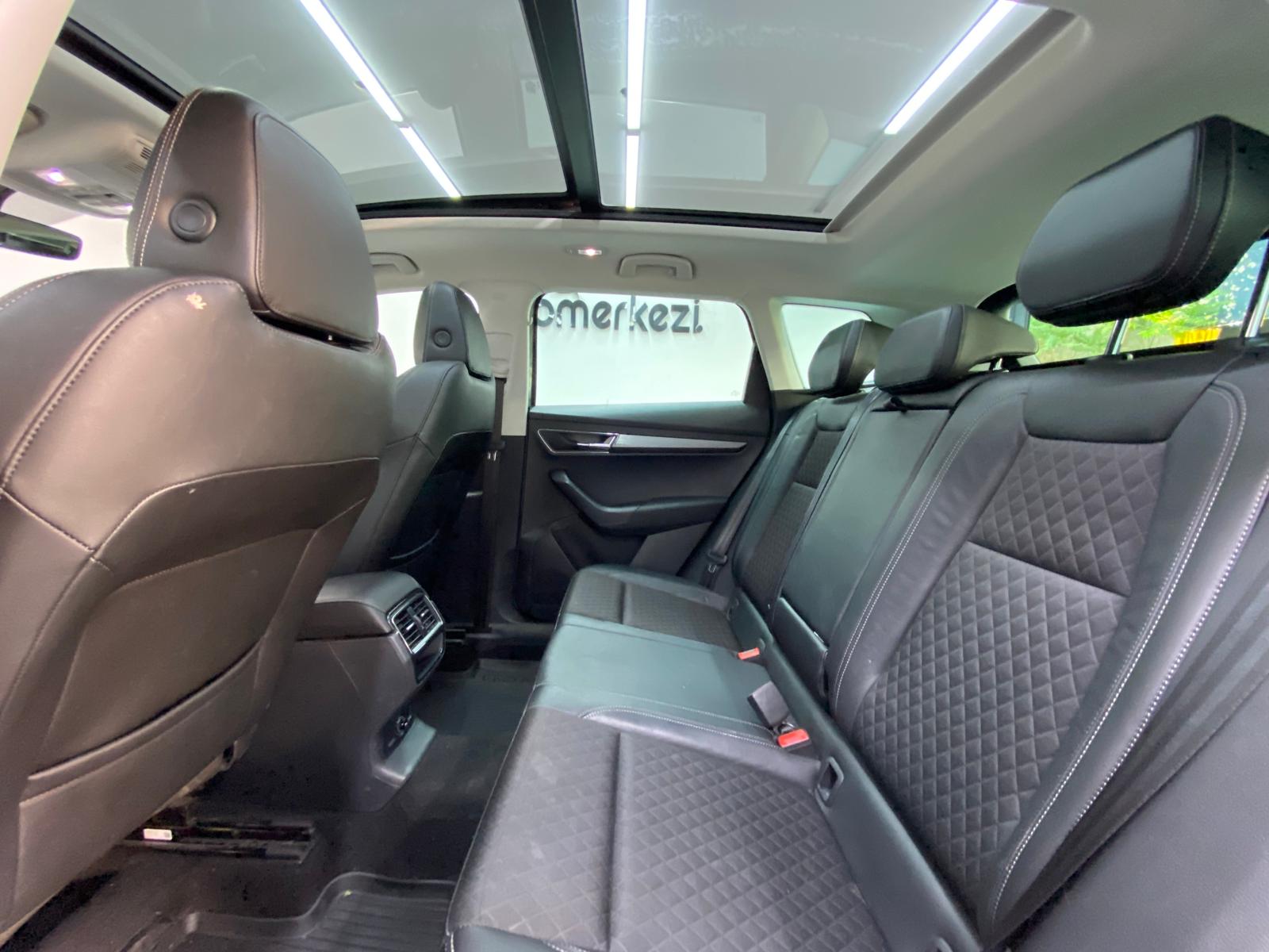 SKODA KAROQ 10